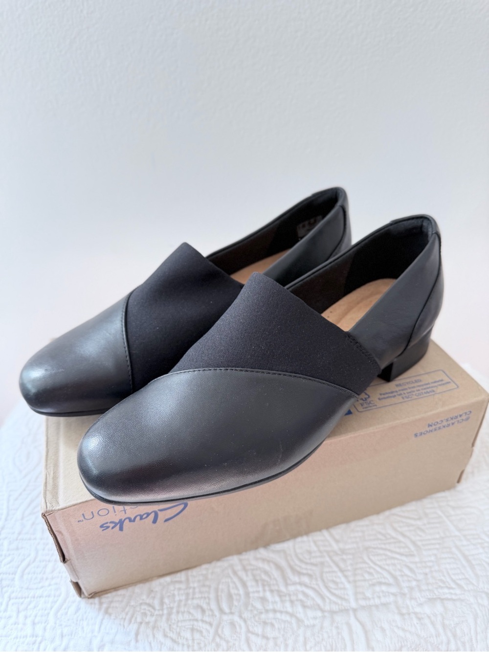Clarks Juliet Gem Womens 8.5 W Black Leather Slip On Loafers Flats Shoes New - Picture 3 of 8